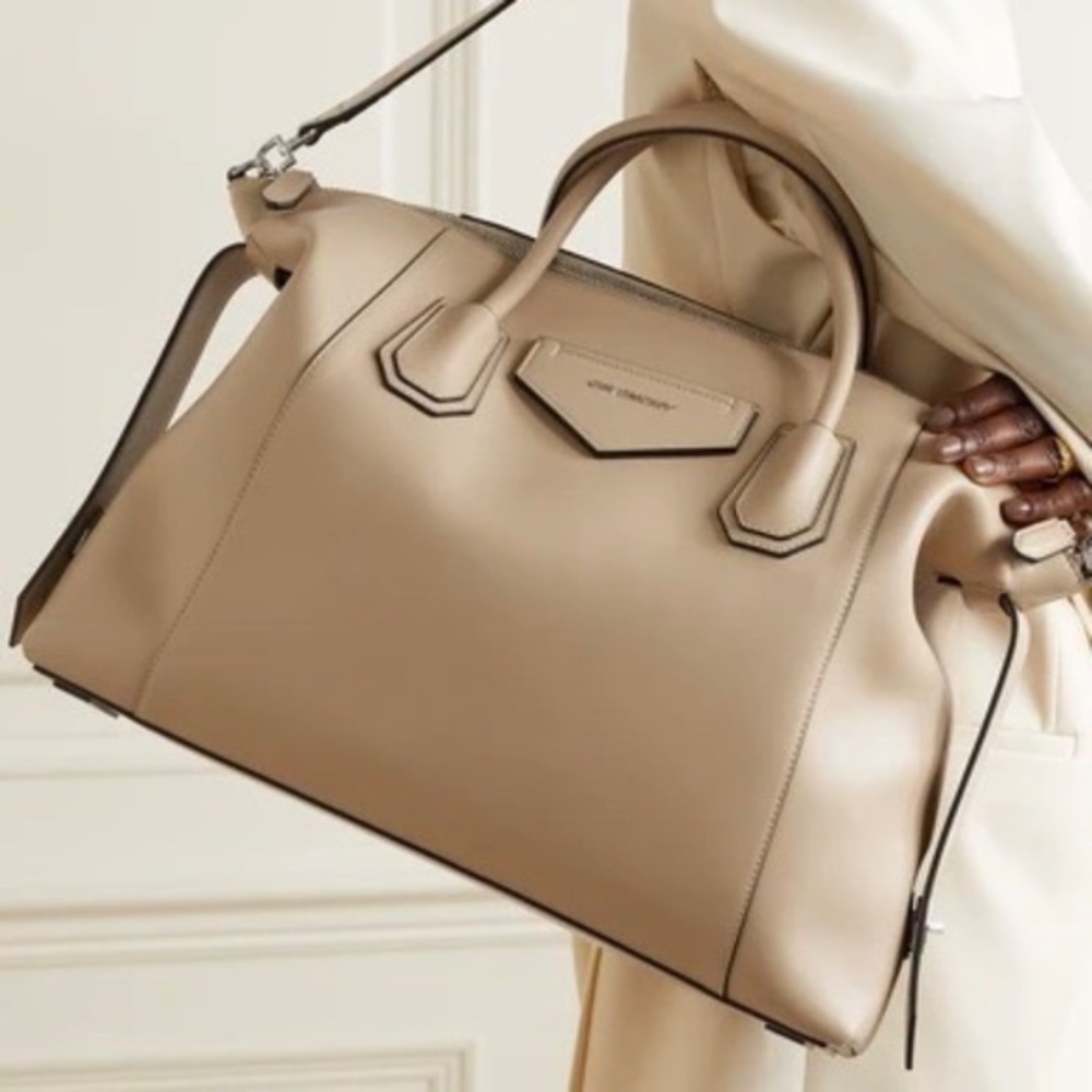 Givenchy Medium Soft Antigona in Dune / Beige Color - Picture 10 of 15